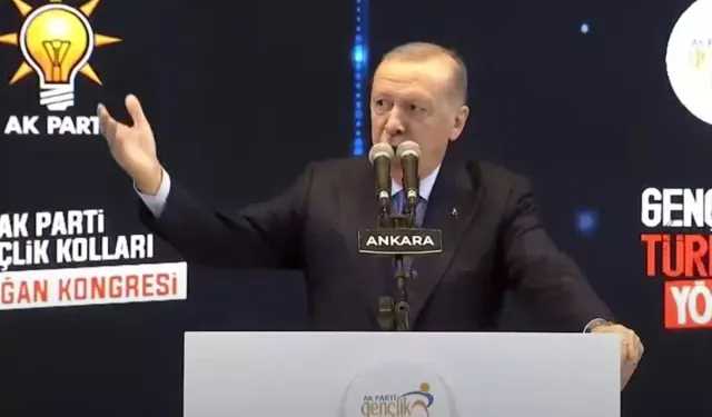 Kongrede Cumhurbaşkanı Erdoğan'ı mest eden pankart: Şunu ger biraz