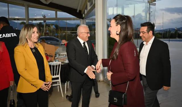 Antalya Kumluca protokolü iftarda buluştu!