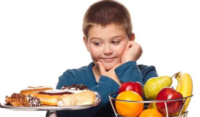 Çocukluk döneminde obeziteye dikkat!