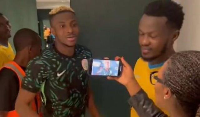 'Chelsea mi Manchester United mı?' diye soruldu! Osimhen'in tepkisi gündem oldu