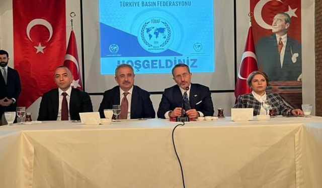 İletişim Başkanı Fahrettin Altun, Türkiye Basın Federasyonu'nun iftarına katıldı
