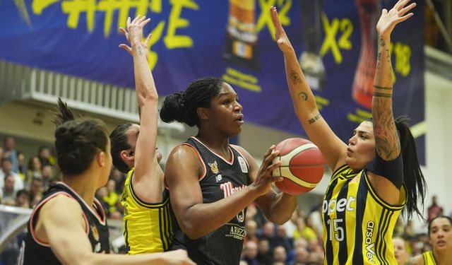 Fenerbahçe adım adım zafere! Şampiyonluğa 1 adım kaldı