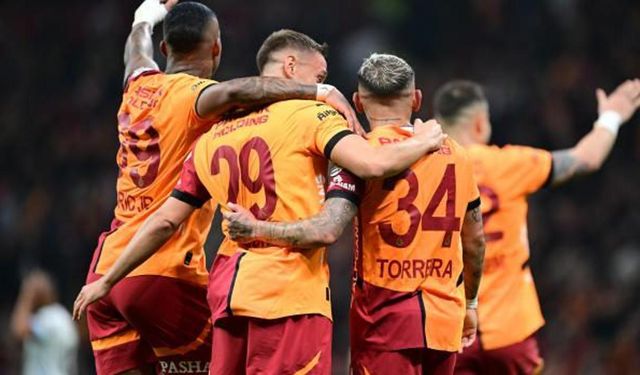 Sürpriz golcüler sahnede! Aslan evinde hata yapmadı