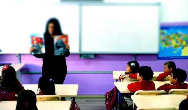 Öğretmenlerin beklediği haber geldi: 5 ilde mülakat göçü!