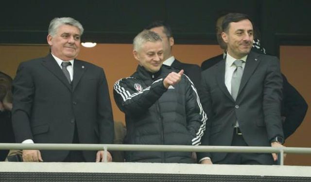 Beşiktaş'tan KAP'a yeni bildirim: Görüşmeler başladı