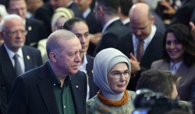 Emine Erdoğan'dan, AK Parti'nin toplantısına ilişkin paylaşım