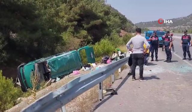 Yoldan çıkan minibüs takla attı: Çok sayıda yaralı var!