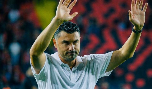 Burak Yılmaz 'özel oyuncu' diyerek duyurdu: 'Gizli yürütüyoruz'