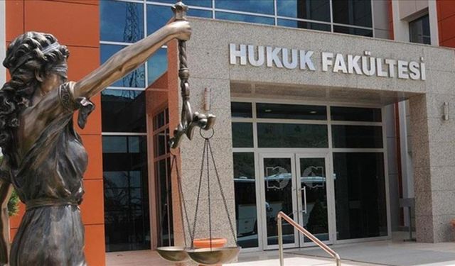 Hukuk fakültelerine giriş barajı yükseldi! YÖK'ten açıklama geldi