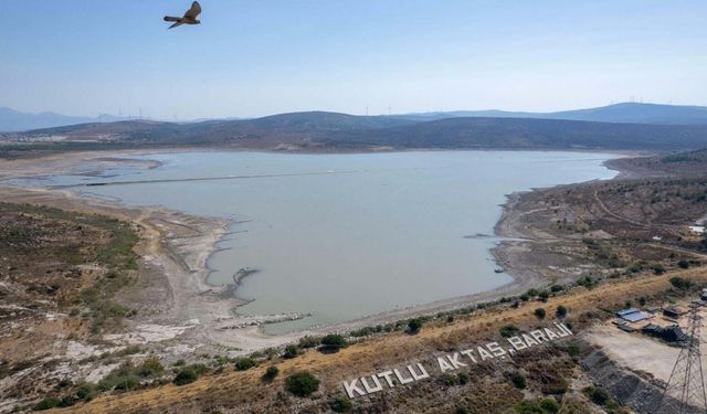 İzmir'de 32 saatlik su kesintisi kararı! Vatandaşlara peş peşe uyarı yapıldı