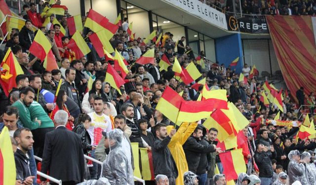 Süper Lig ekibi iki araba dolusu adamı transfer etti: Formayı giydiler