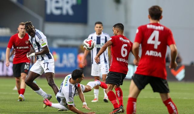 Süper Lig'de kıran kırana maç: 3 puan için 5 gol atıldı