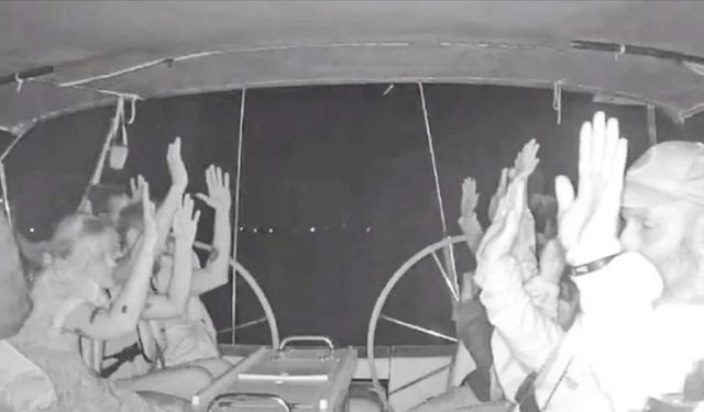 İsrail'den Sumud aktivistine işkence: Yerde sürüklendi, zorla İsrail bayrağı öptürüldü!