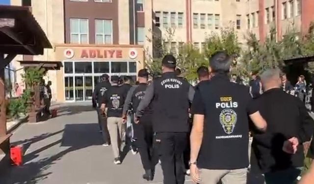 Sahte alışveriş siteleriyle 60 milyon TL'lik vurgun: 9 şüpheli tutuklandı