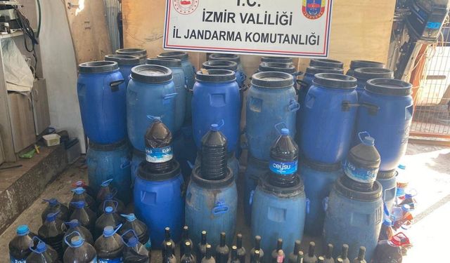 4 adrese sahte içki operasyonu: Bir tondan fazla ele geçirildi