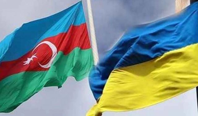 Aliyev, Zelenski ile görüştü! Ukrayna'daki Azerbaycan Büyükelçiliği hedef alınmıştı