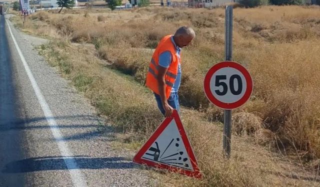 Bakan duyurdu: 32 bin 845 trafik levhası kaldırıldı!