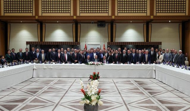 Başkan Erdoğan'dan önemli kabul! Dünya Ahıskalı Türkler Birliği Heyeti'ni ağırladı!