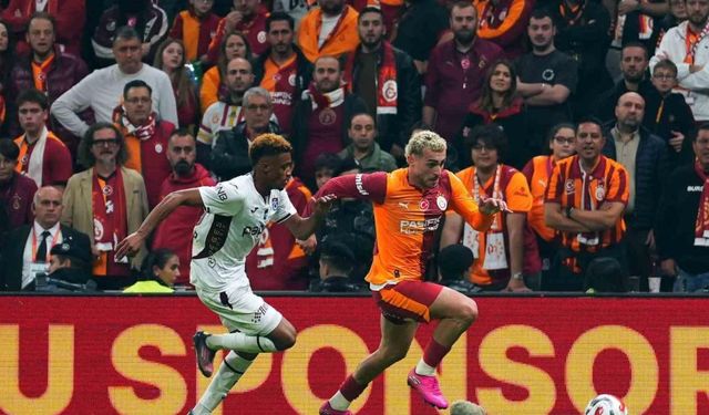 Fenerbahçeli eski futbolcudan Barış Alper'e destek!