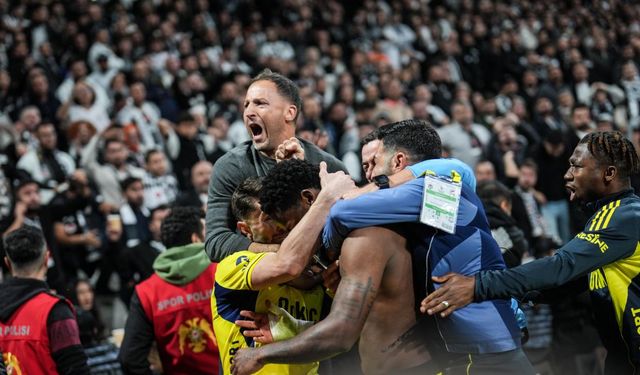 Fenerbahçe'nin yıldızından Beşiktaş taraftarına olay hareket