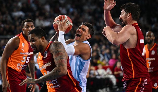 Galatasaray 2 sayı farkla yıkıldı!