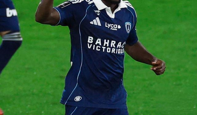 Galatasaray'ın Şampiyonlar Ligi'ndeki rakibine zirve yarışında ağır darbe!