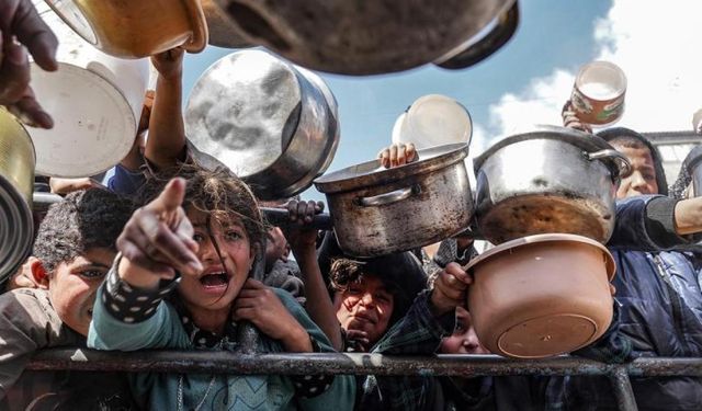 Gazze'de açlık kuyrukları! Ateşkese rağmen kıtlık!