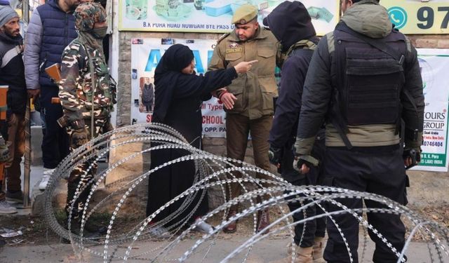 Hindistan'da karakolda patlama: 9 ölü, 32 yaralı