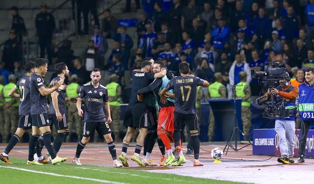 Karabağ dünya devine geçit vermedi!