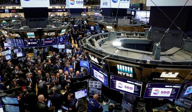 New York borsası düşüşle açıldı