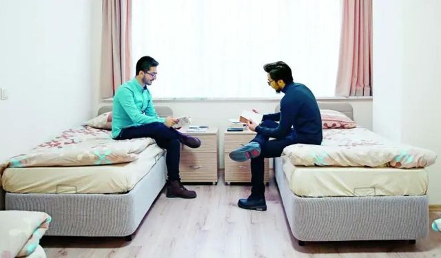 Vakıf üniversitelerine yurt zorunluluğu geliyor