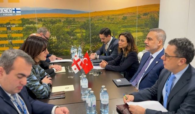 Bakan Fidan, Gürcistan Dışişleri Bakanı Botchorishvili ile bir araya geldi