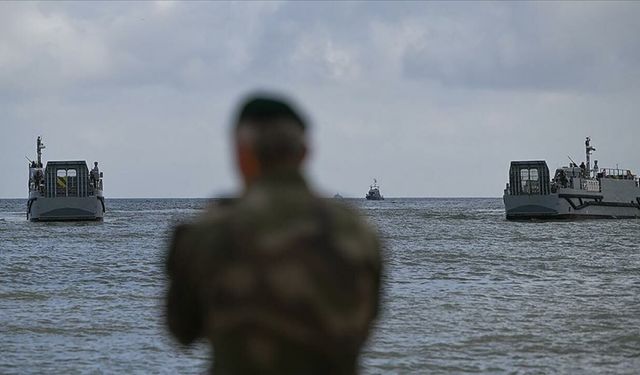 Fransa'nın nükleer üssünde kırmızı alarm! Gizemli İHA'lara yaylım ateşi!