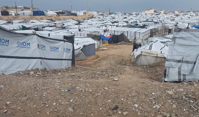 Gazze'de kış şiddetlendi, Deniz Feneri projesi sınavı geçti