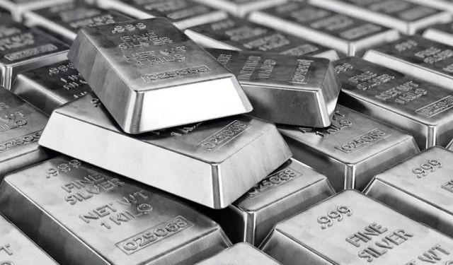 Gümüşte rekor sonrası alarm: Fiyatlarda ani çakılma riski oluştu