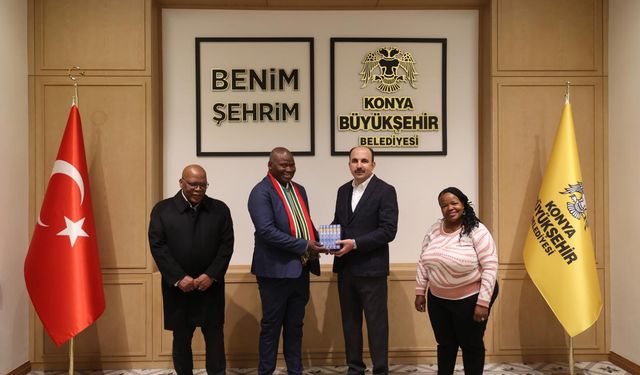 Güney Afrika Yerel Yönetimler Birliği Başkanı Stofile, Başkan Altay'ı ziyaret etti