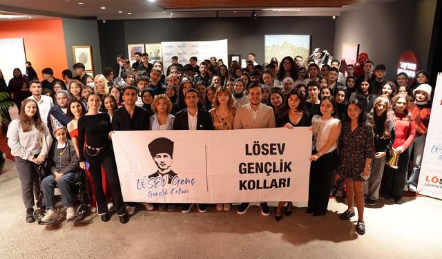 Zorlu Mücadeleden Umuda: LÖSEV’li Gençler İstanbul’da Aynı Masada Buluştu