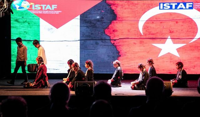 İstanbul'da Gazze'ye umut: Küllerinden yeniden çiçeklensin