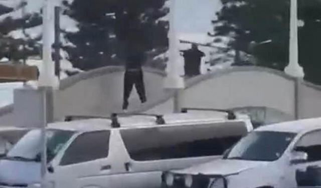 SON DAKİKA: Avustralya'nın Sidney kentinde silahlı saldırı: Çok sayıda kişi vuruldu