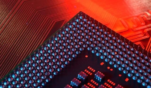 700 Derecede Çalışabilen Yeni Nesil Elektronik Bellek Geliştirildi