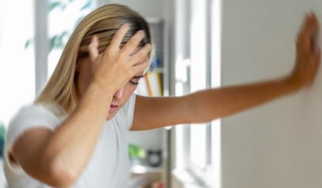 Ani Baş Dönmesi Vertigonun Habercisi Olabilir: Uzmanlardan Uyarı