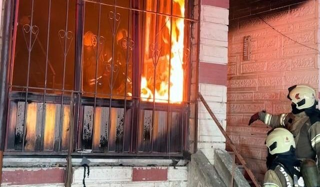 Avcılar'da 4 Katlı Binada Yangın: 20 Kişi Kurtarıldı