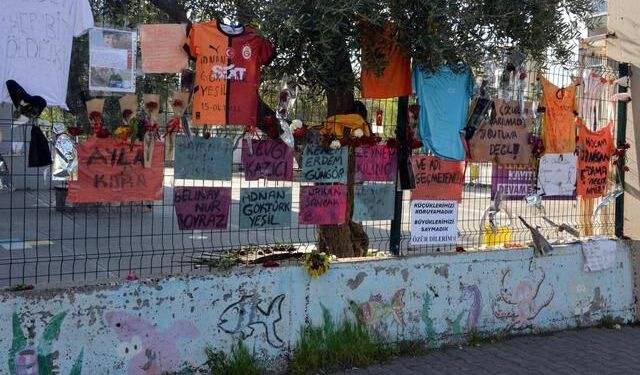 Ayser Çalık Ortaokulu'nda Hüzünlü 23 Nisan Anması