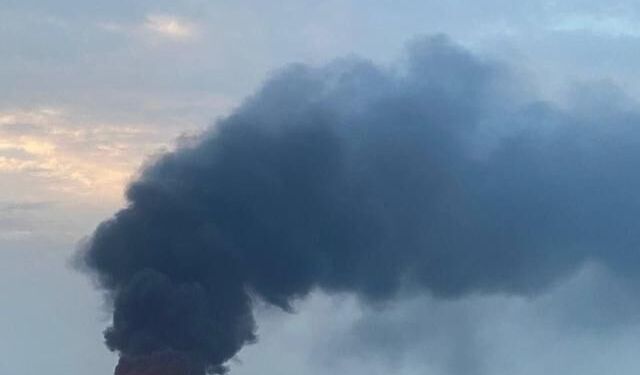 Bahreyn'de İran Saldırısı Sonrası Yangın Çıktı