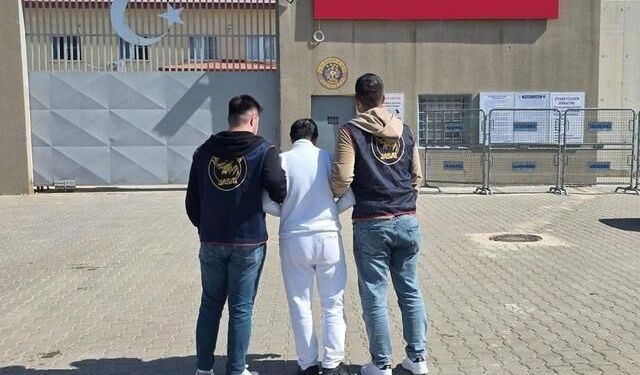 Gaziantep'te 15 Yıl Hapis Cezasıyla Aranan Uyuşturucu Şüphelisi Yakalandı