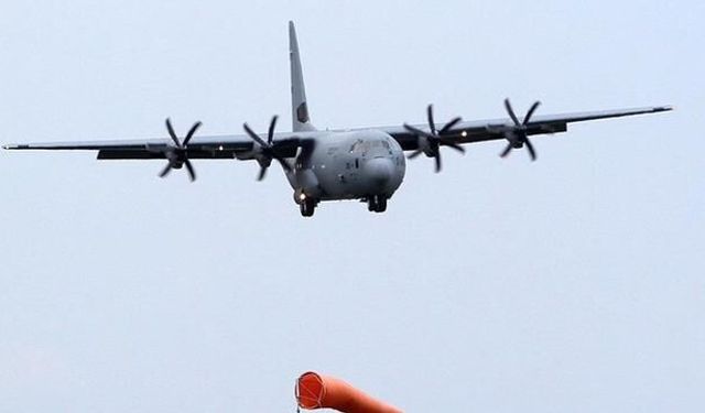 İran: ABD'ye Ait İki C-130 Nakliye Uçağı İmha Edildi