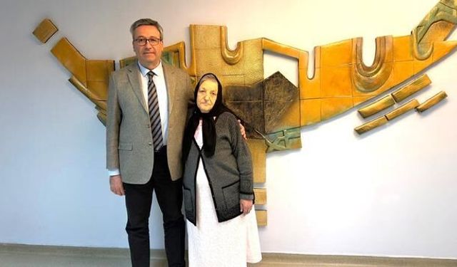 Kayseri'de 3,7 Kiloluk Tümör Başarıyla Alındı, Hasta Yürümeye Başladı