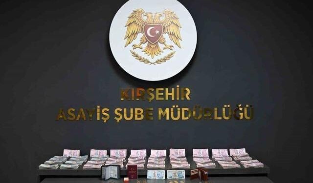 Kırşehir'de Ayarı Düşük Altınlarla Dolandırıcılık Yapan İki Kişi Tutuklandı