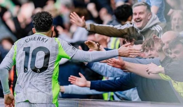 Manchester City, Chelsea'yi 3-0 Yenerek Liderlik Yarışında İddialı