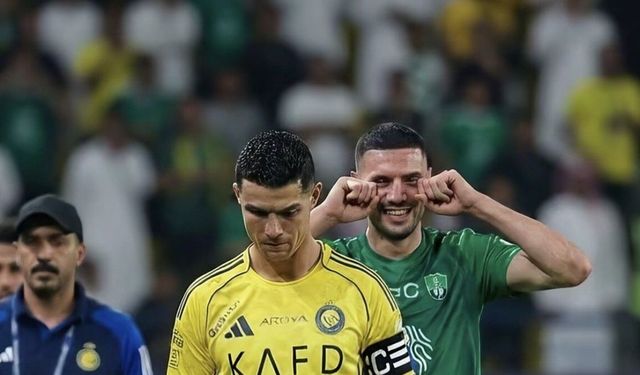 Merih Demiral ile Cristiano Ronaldo Maç Sonunda Gerginlik Yaşadı